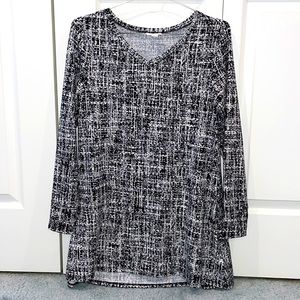 Lularoe Randy long sleeve - soft - size xtra small